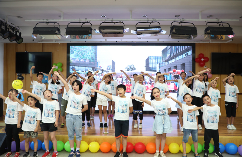 2019年8月17日，胜天二建“我们都是追梦人”小候鸟公益夏令营圆满落幕。