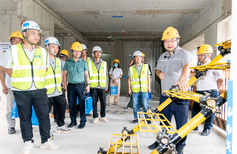 2024年9月20日，由深圳市罗湖区住建局主办，胜天建设集团承办的2024年度深圳市罗湖区装配式建筑质量、安全观摩活动在深圳中学回迁安置房与人才住房建设项目举行。