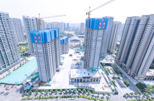太原市万柏林区住建领域“安全月”活动暨房屋建筑工程现场观摩会在胜天北京集团龙湖天钜四五六七组团项目召开