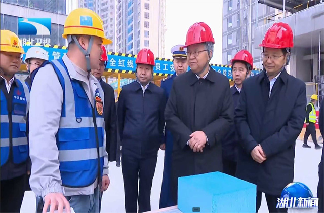 湖北省省委副书记、省长李殿勋到胜天六建项目调研冬季火灾防控暨高层建筑消防安全工作